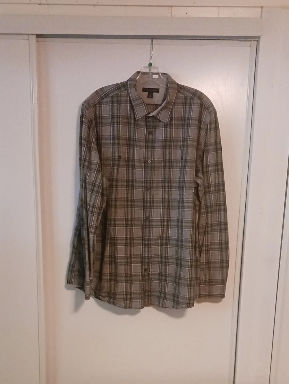 Banana Republic Men's Plaid Button-Down Shirt - Gray & Tan